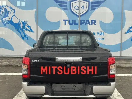 Mitsubishi L200 2023 года за 16 124 987 тг. в Усть-Каменогорск – фото 3