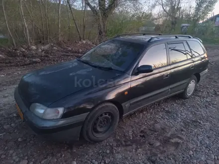 Toyota Caldina 1995 года за 1 600 000 тг. в Усть-Каменогорск – фото 4