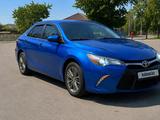 Toyota Camry 2016 года за 8 800 000 тг. в Актобе