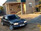 Mercedes-Benz E 280 1993 года за 2 590 000 тг. в Шымкент