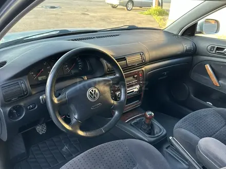 Volkswagen Passat 1999 года за 3 700 000 тг. в Шымкент – фото 15