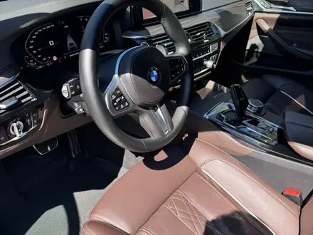 BMW 5 серия 2021 года за 21 500 000 тг. в Астана – фото 11
