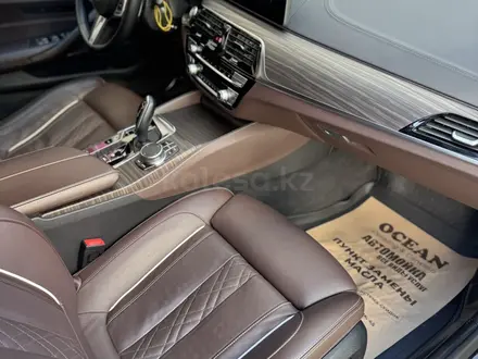 BMW 5 серия 2021 года за 21 500 000 тг. в Астана – фото 39