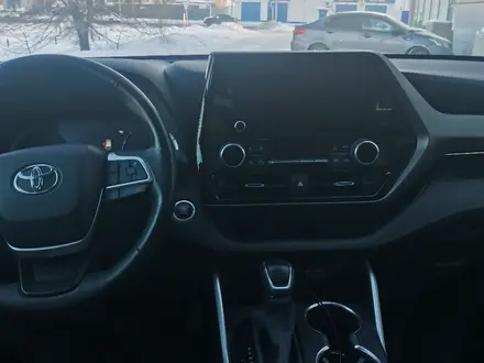 Toyota Highlander 2023 года за 22 800 000 тг. в Уральск – фото 8