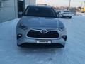 Toyota Highlander 2023 года за 22 800 000 тг. в Уральск – фото 3