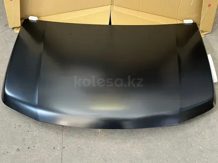 Капот Suzuki Grand Vitara за 1 000 тг. в Астана