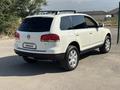 Volkswagen Touareg 2004 годаүшін5 850 000 тг. в Алматы – фото 28