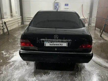 Mercedes-Benz S 320 1995 года за 10 000 000 тг. в Актобе – фото 37