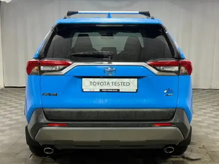 Toyota RAV4 Prestige 2020 года за 13 400 000 тг. в Алматы – фото 4