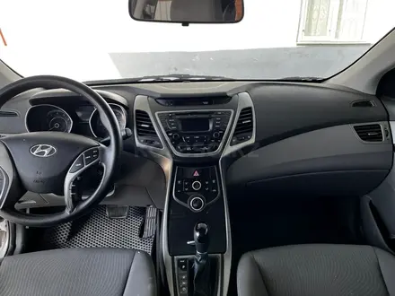 Hyundai Elantra 2014 года за 5 200 000 тг. в Атырау – фото 4