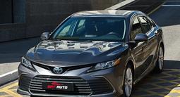 Toyota Camry 2023 года за 12 350 000 тг. в Астана – фото 2