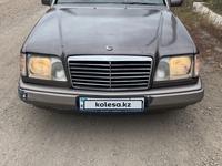 Mercedes-Benz E 200 1993 года за 1 550 000 тг. в Караганда