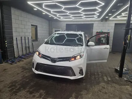 Toyota Sienna 2012 года за 8 800 000 тг. в Актобе – фото 8