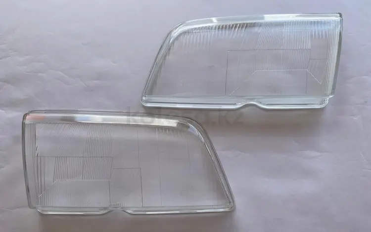 Стекла фар Mercedes-Benz W202 (рестайлинг) с 1996 по 2000 за 14 000 тг. в Астана