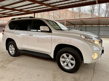 Toyota Land Cruiser Prado 2014 года за 16 800 000 тг. в Актобе – фото 13