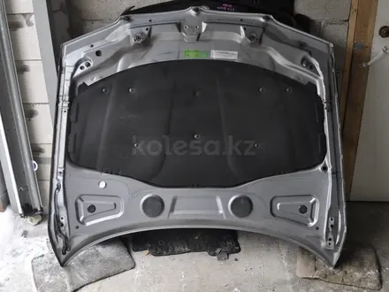 BMW X3 х3 E83 шуба шумоизоляция капота за 15 000 тг. в Астана – фото 2