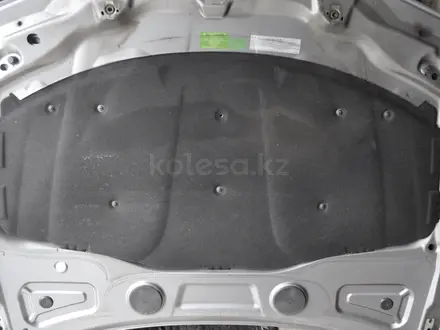 BMW X3 х3 E83 шуба шумоизоляция капота за 15 000 тг. в Астана – фото 3