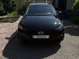Hyundai Accent 2022 годаүшін7 850 000 тг. в Алматы