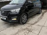 Hyundai Starex 2018 года за 14 000 000 тг. в Шымкент – фото 2