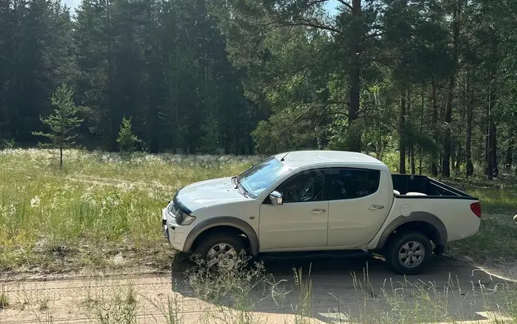 Mitsubishi L200 2013 годаүшін8 500 000 тг. в Усть-Каменогорск