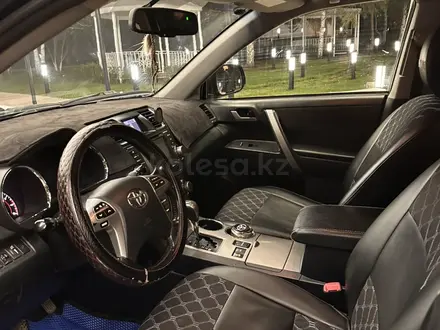 Toyota Highlander 2012 года за 12 000 000 тг. в Астана – фото 9