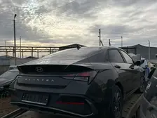Hyundai Elantra, 2022