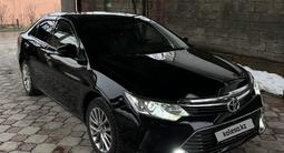 Toyota Camry 2016 годаүшін12 850 000 тг. в Шымкент – фото 2