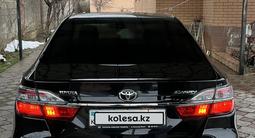 Toyota Camry 2016 года за 12 850 000 тг. в Шымкент – фото 5