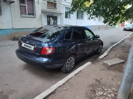 Hyundai Elantra 2004 года за 1 700 000 тг. в Уральск – фото 2