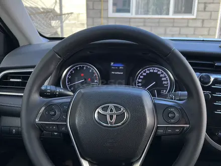 Toyota Camry 2018 года за 14 900 000 тг. в Жаркент – фото 7