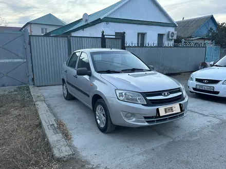 ВАЗ (Lada) Granta 2190 2013 года за 3 000 000 тг. в Актобе – фото 2