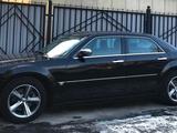 Chrysler 300C 2007 года за 6 000 000 тг. в Семей – фото 2