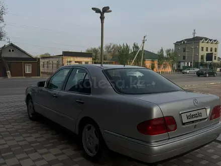 Mercedes-Benz E 280 1997 года за 3 000 000 тг. в Кызылорда – фото 2