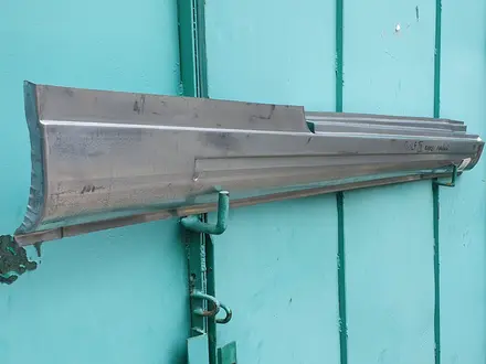 На гольф 3 купе пороги Костанай — Алматы, металл, заводские. за 24 000 тг. в Костанай – фото 4