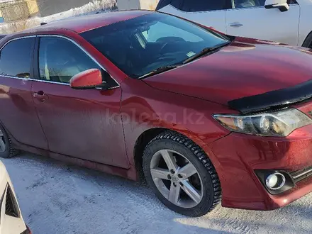 Toyota Camry 2014 года за 6 800 000 тг. в Караганда – фото 2