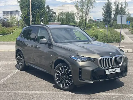 BMW X5 2023 года за 59 500 000 тг. в Костанай