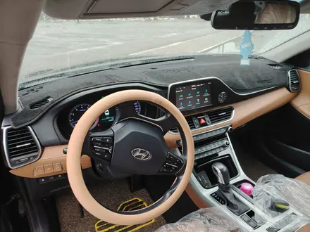Hyundai Grandeur 2019 года за 12 850 000 тг. в Алматы – фото 19