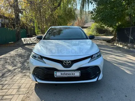 Toyota Camry 2018 года за 12 500 000 тг. в Алматы – фото 4