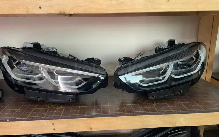 Передние фары BMW 8 G15 за 1 000 тг. в Алматы