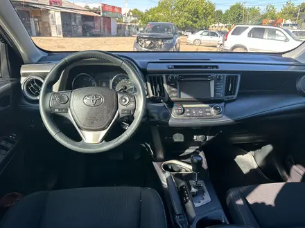 Toyota RAV4 2018 года за 9 000 000 тг. в Кульсары – фото 3