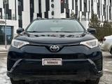 Toyota RAV4 2019 года за 8 300 000 тг. в Актобе – фото 3