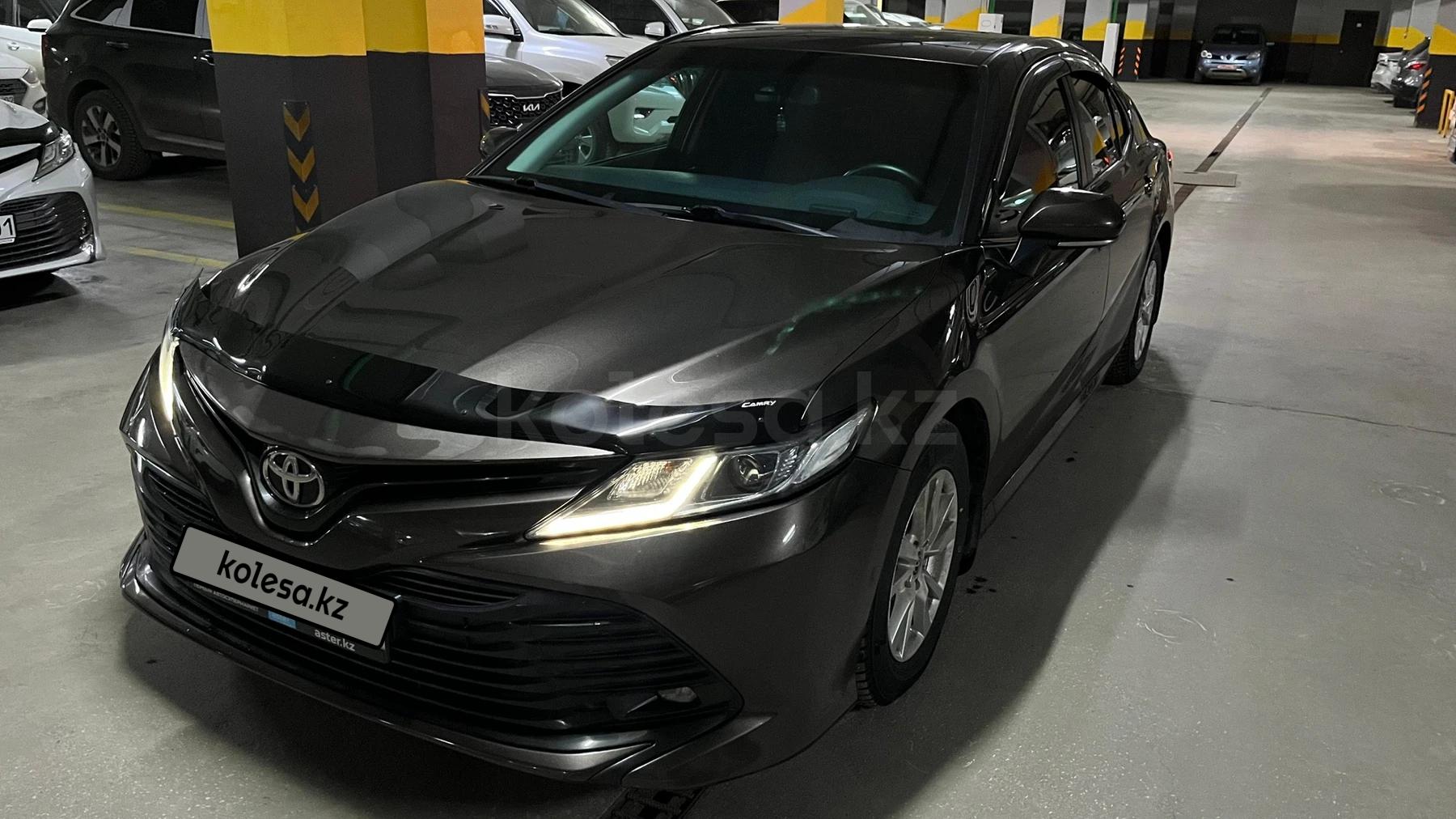 Toyota Camry 2018 г.