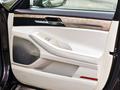 Genesis G90 2017 года за 22 740 000 тг. в Астана – фото 39