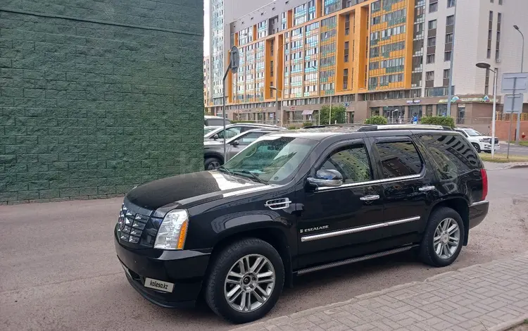 Cadillac Escalade 2007 года за 9 000 000 тг. в Астана