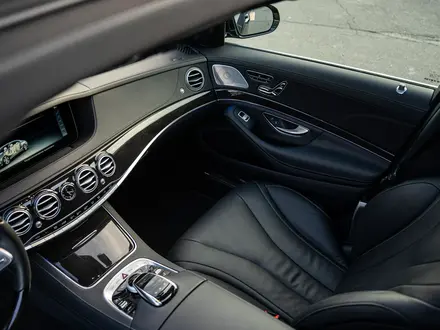 Прокат аренда минивэн Mercedes V-class 2023 года. Mercedes S222 2020 года в Алматы – фото 23