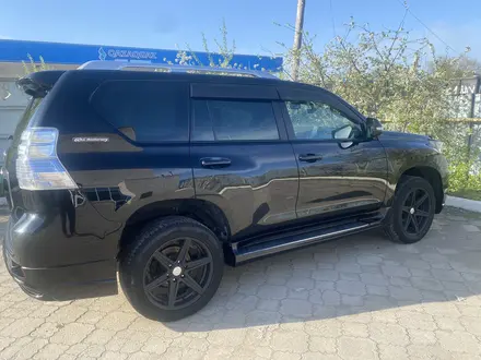 Toyota Land Cruiser Prado 2011 года за 18 700 000 тг. в Актобе – фото 9