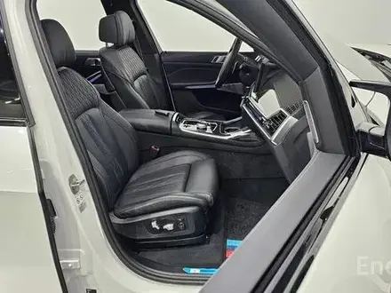 BMW X7 M60i 2024 года за 59 700 000 тг. в Алматы – фото 15