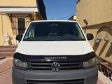 Volkswagen Transporter 2011 годаүшін10 200 000 тг. в Астана – фото 2