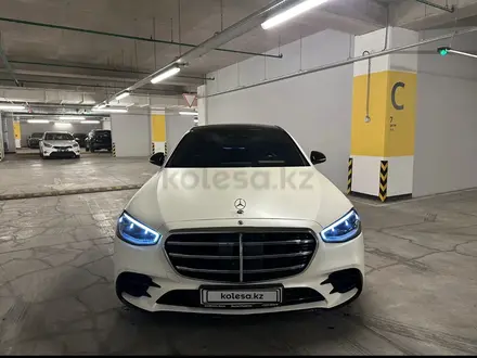 Mercedes-Benz S 500 2022 года за 68 000 000 тг. в Алматы – фото 4