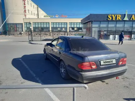 Mercedes-Benz E 320 1999 года за 2 900 000 тг. в Кызылорда – фото 11